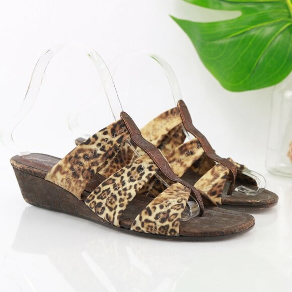 Donald Pliner Womens Hash Sandal Size 8 Tan Brown Elastic Straps Wedge Slide - Picture 2 of 12